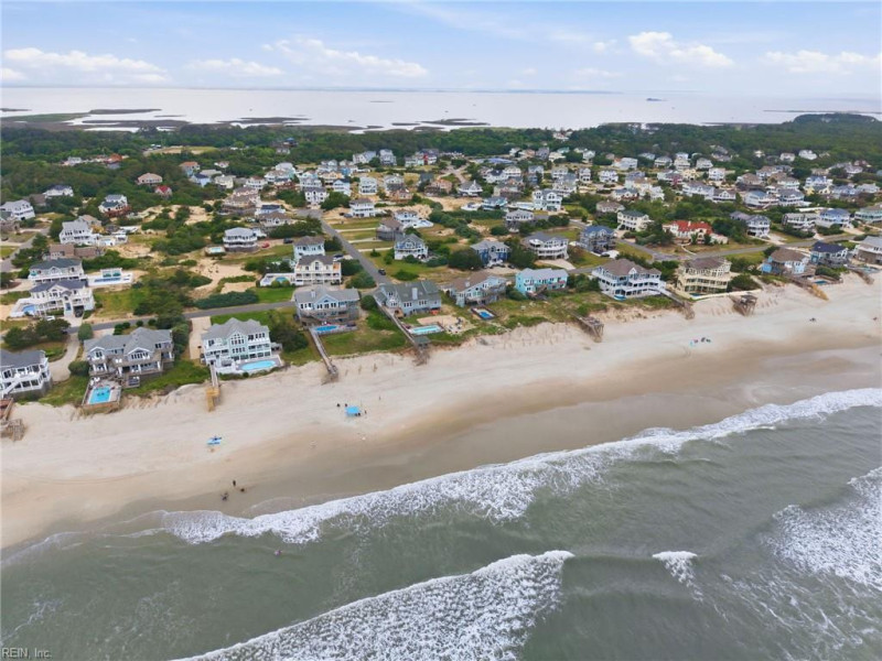 Photo 44 of 50 residential for sale in Currituck County virginia