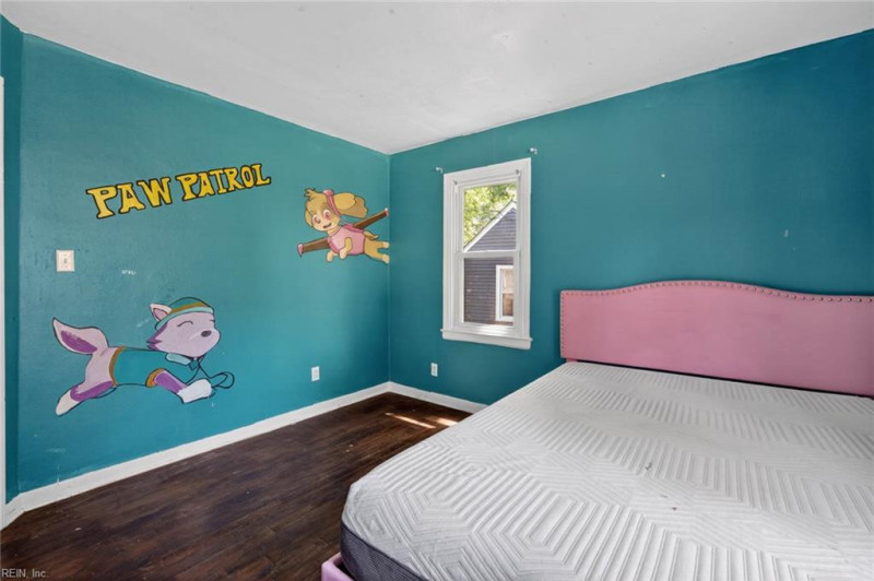 Photo 13 of 38 residential for sale in Portsmouth virginia