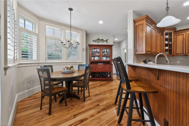 Photo 16 of 47 residential for sale in Virginia Beach virginia