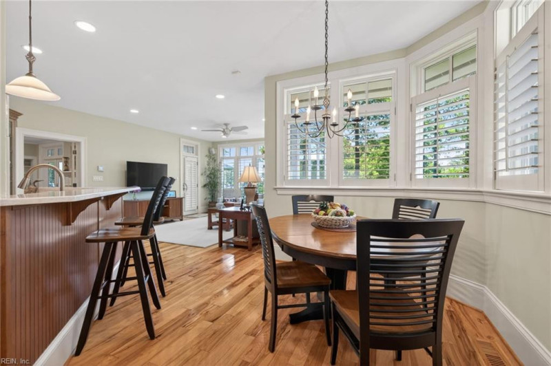 Photo 17 of 47 residential for sale in Virginia Beach virginia