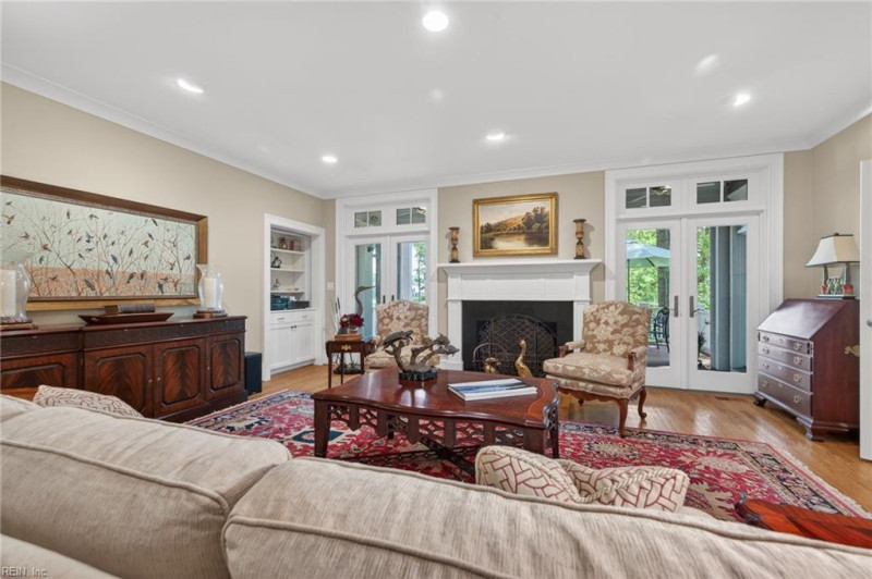 Photo 20 of 47 residential for sale in Virginia Beach virginia