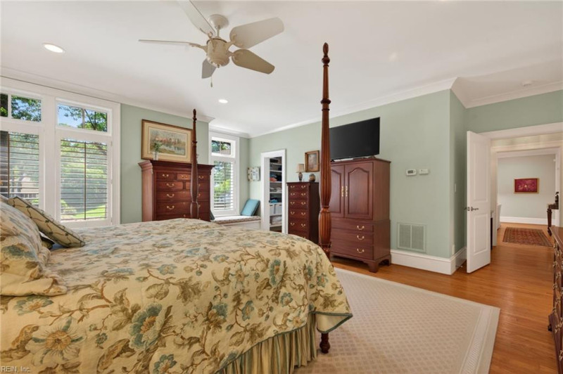 Photo 23 of 47 residential for sale in Virginia Beach virginia
