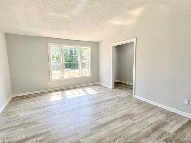 Photo 4 of 40 residential for sale in Virginia Beach virginia Photo 4 of 40 residential for sale in Virginia Beach virginia