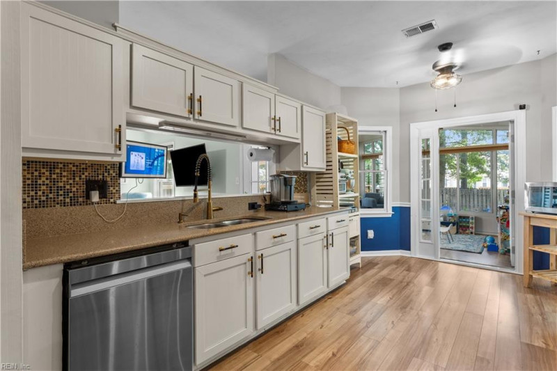 Photo 8 of 47 residential for sale in Chesapeake virginia Photo 8 of 47 residential for sale in Chesapeake virginia