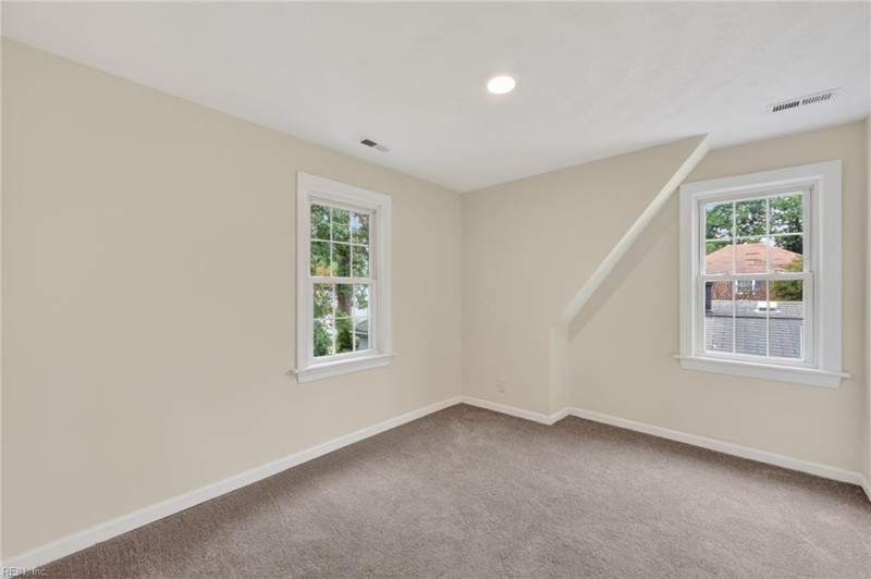 Photo 19 of 37 residential for sale in Norfolk virginia Photo 19 of 37 residential for sale in Norfolk virginia