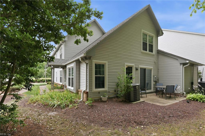 Photo 26 of 34 residential for sale in Chesapeake virginia