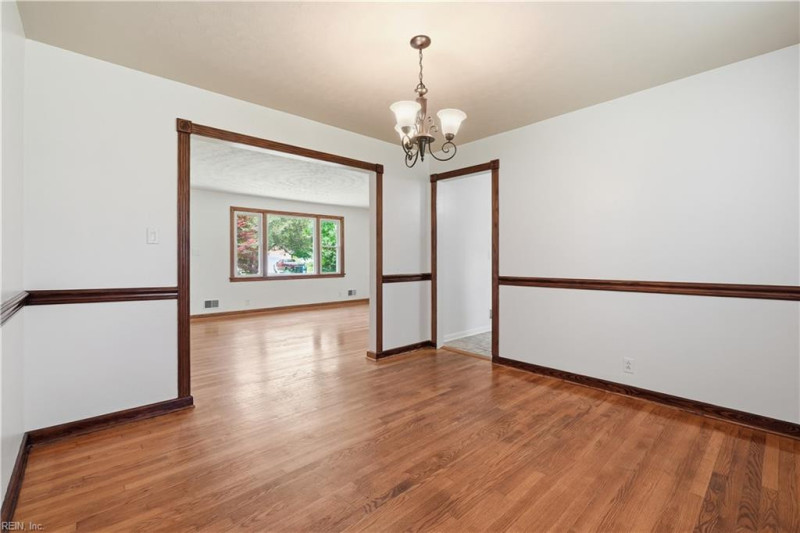 Photo 13 of 40 residential for sale in Portsmouth virginia Photo 13 of 40 residential for sale in Portsmouth virginia