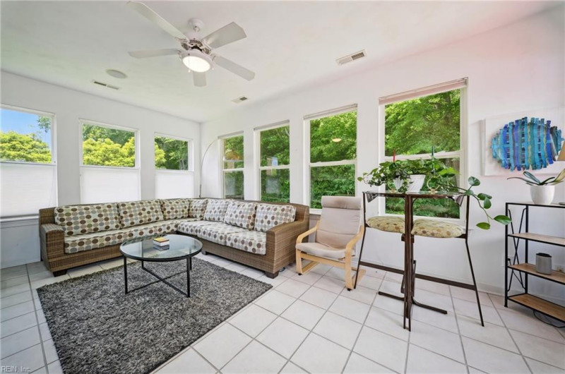 Photo 10 of 49 residential for sale in Virginia Beach virginia
