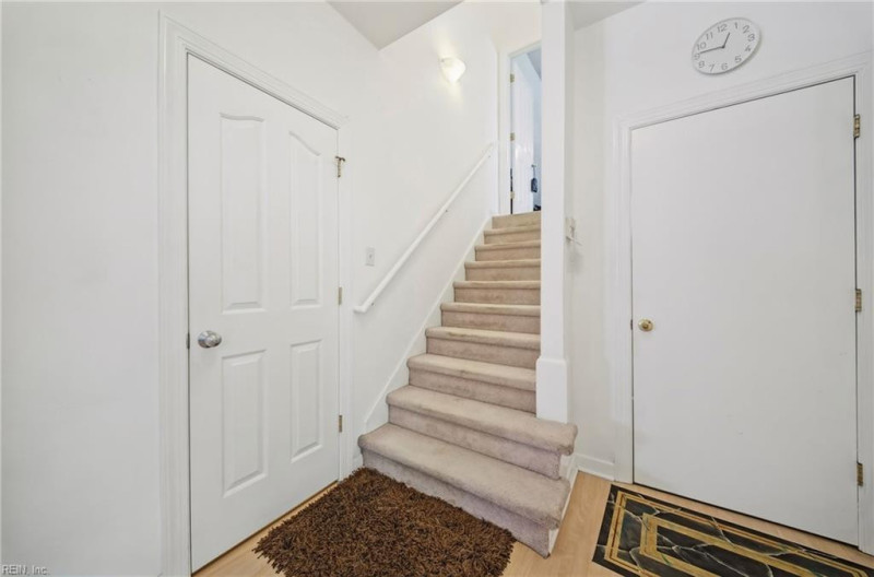 Photo 15 of 49 residential for sale in Virginia Beach virginia