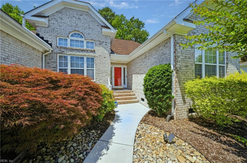 Photo 18 of 49 residential for sale in Virginia Beach virginia