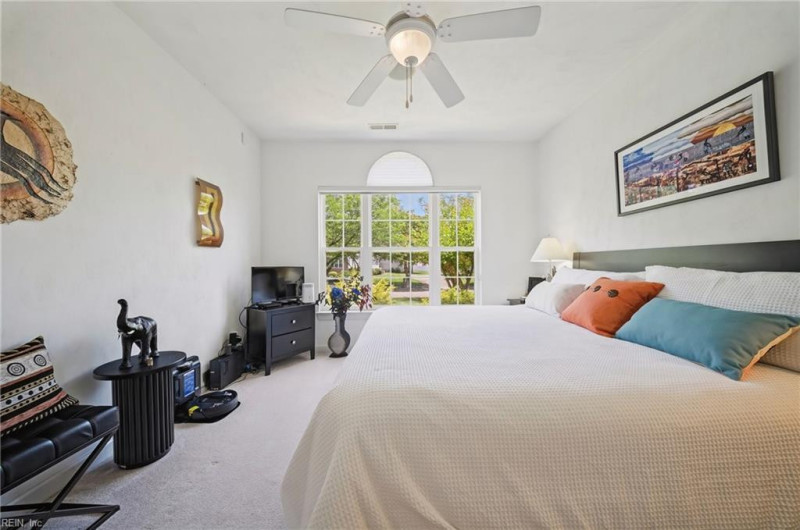Photo 23 of 49 residential for sale in Virginia Beach virginia