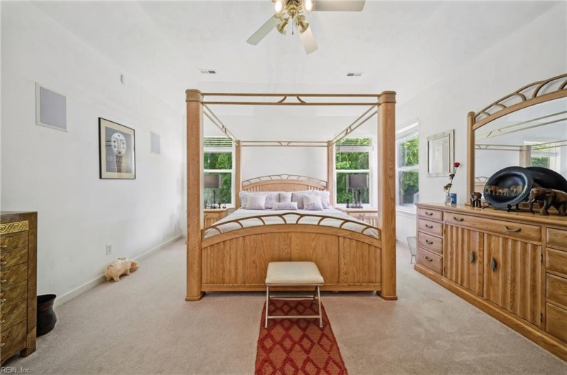 Photo 26 of 49 residential for sale in Virginia Beach virginia