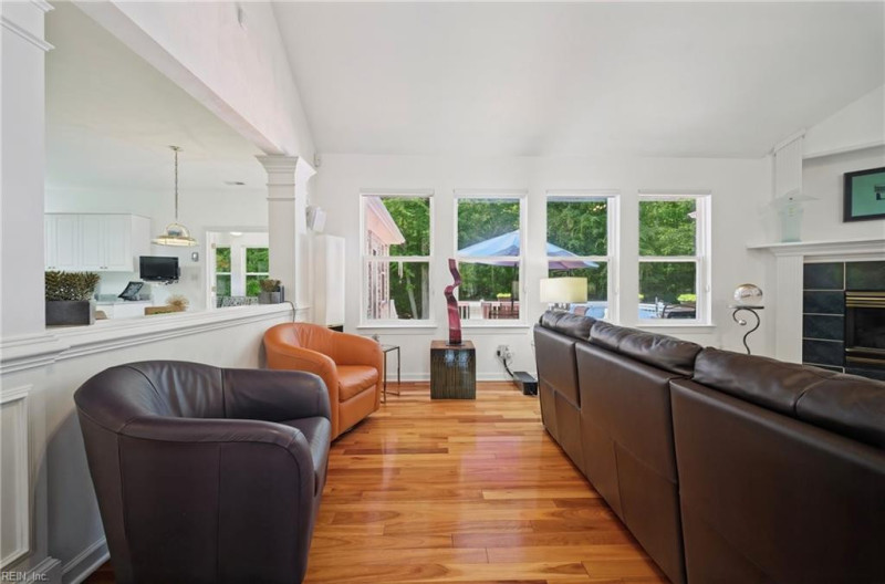 Photo 5 of 49 residential for sale in Virginia Beach virginia