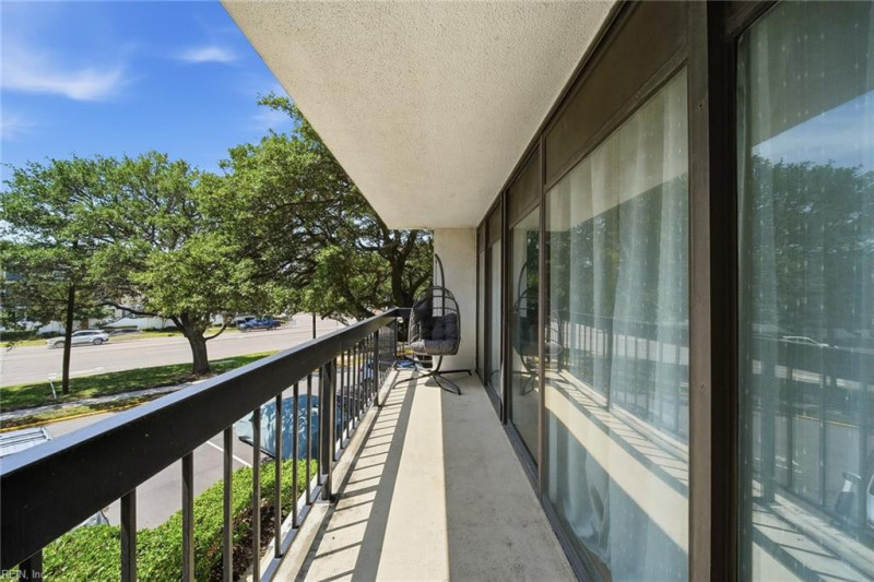 Photo 25 of 42 residential for sale in Virginia Beach virginia