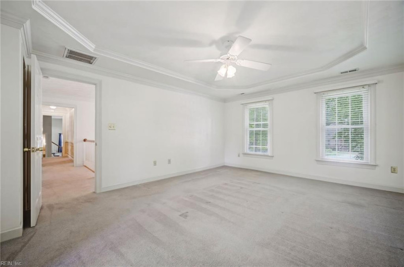 Photo 15 of 32 residential for sale in Chesapeake virginia