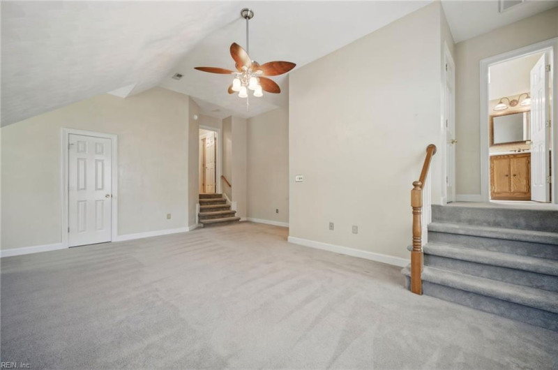 Photo 18 of 32 residential for sale in Chesapeake virginia