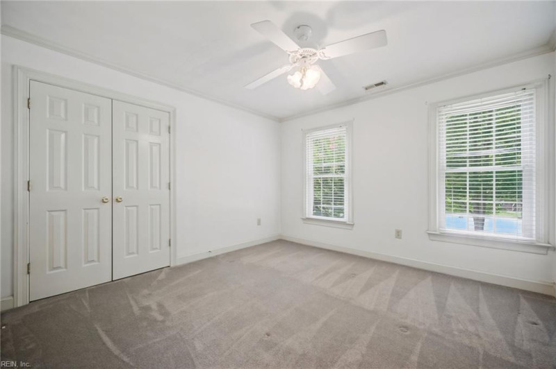 Photo 20 of 32 residential for sale in Chesapeake virginia
