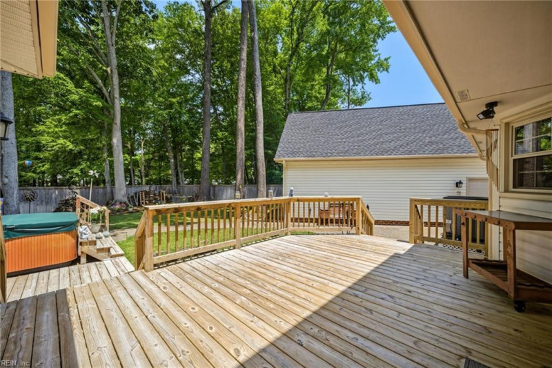 Photo 21 of 32 residential for sale in Chesapeake virginia