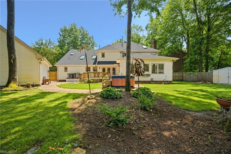 Photo 25 of 32 residential for sale in Chesapeake virginia