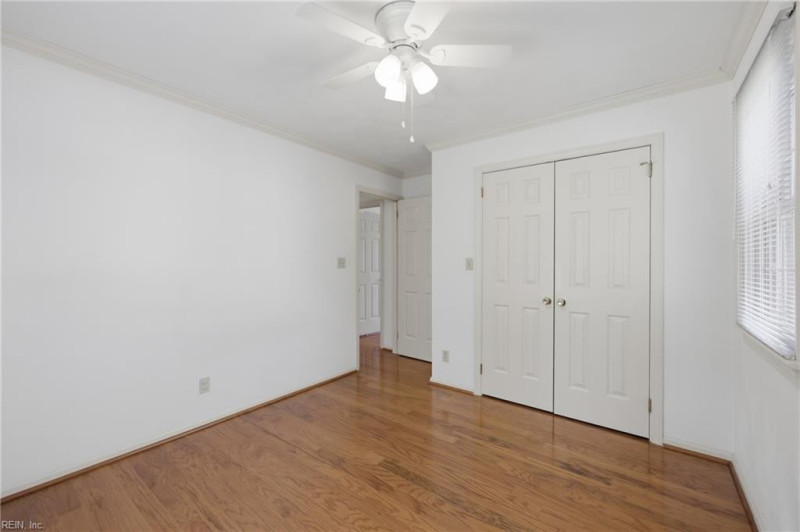Photo 22 of 46 residential for sale in Chesapeake virginia