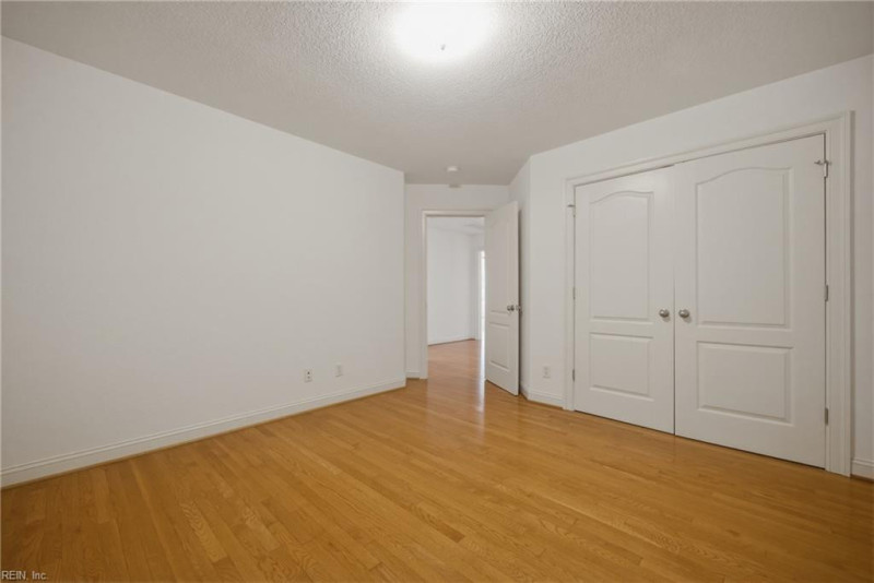 Photo 40 of 48 residential for sale in Chesapeake virginia