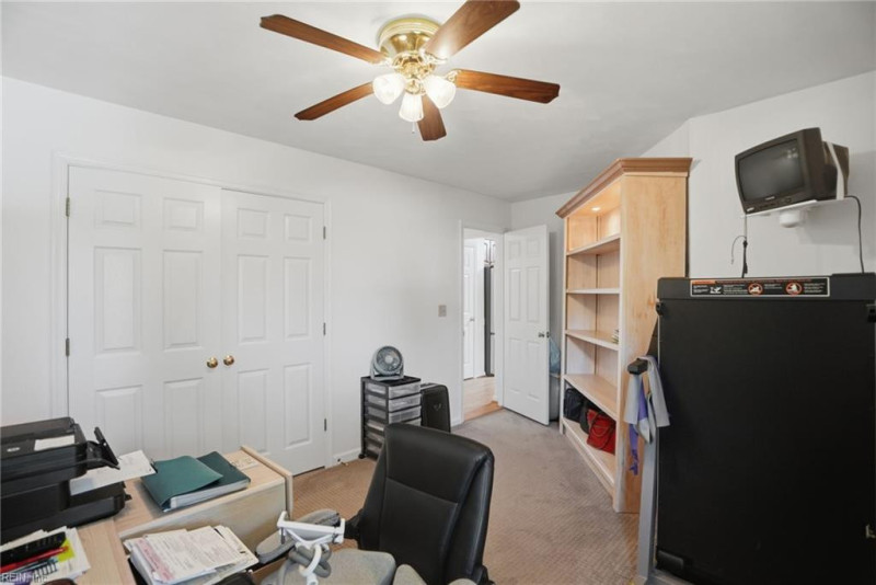 Photo 22 of 40 residential for sale in Chesapeake virginia