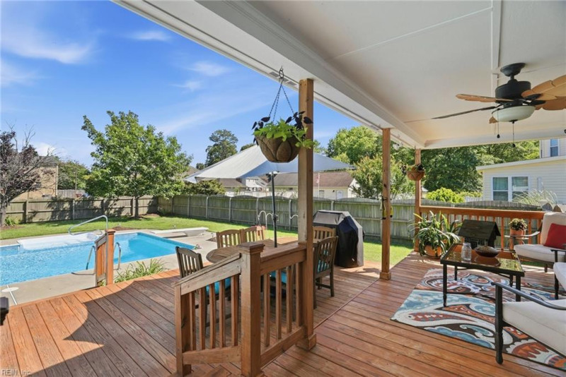 Photo 4 of 40 residential for sale in Chesapeake virginia