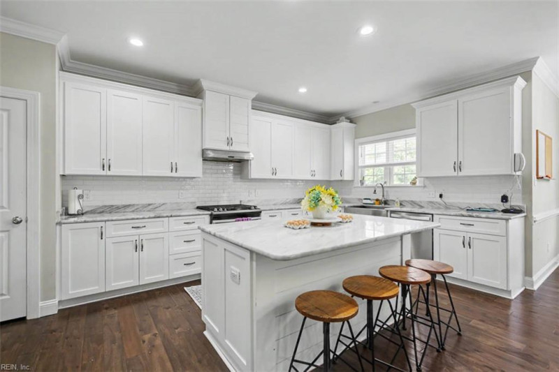 Photo 19 of 41 residential for sale in Suffolk virginia