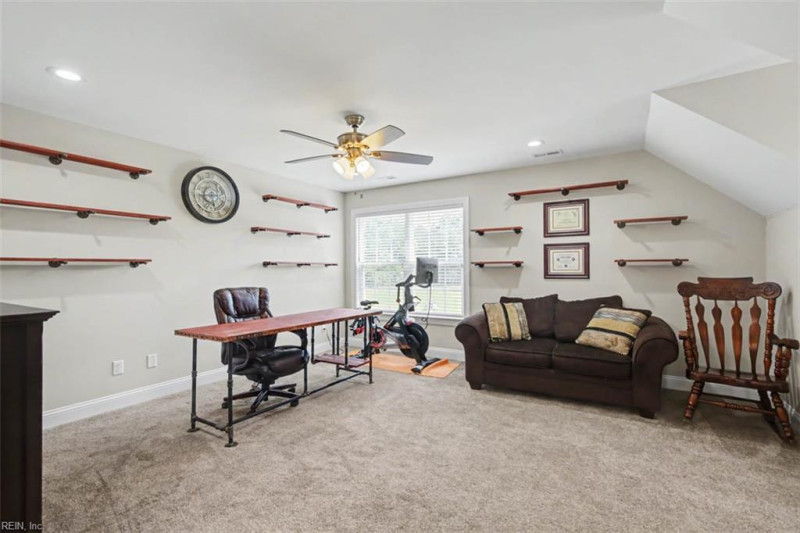 Photo 34 of 41 residential for sale in Suffolk virginia