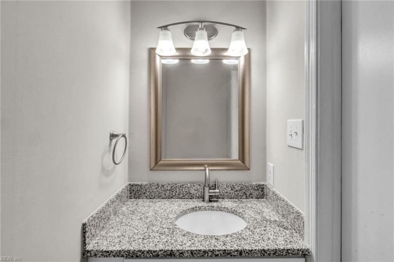 Photo 12 of 35 residential for sale in Virginia Beach virginia