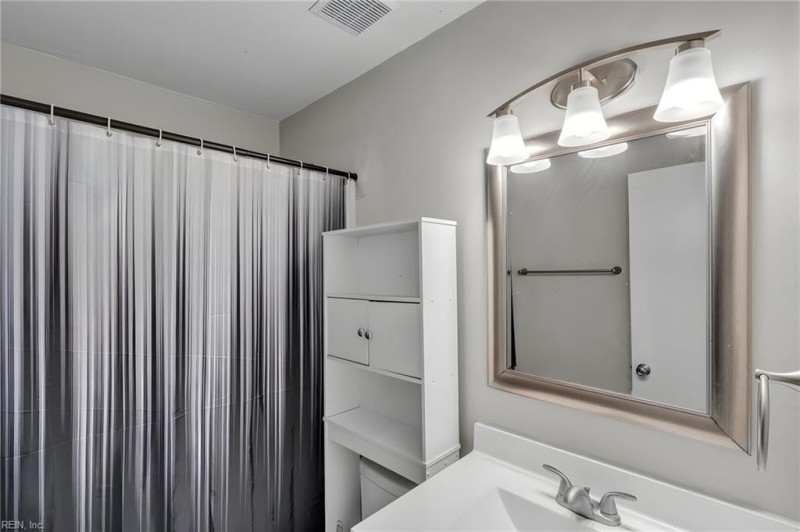 Photo 15 of 35 residential for sale in Virginia Beach virginia