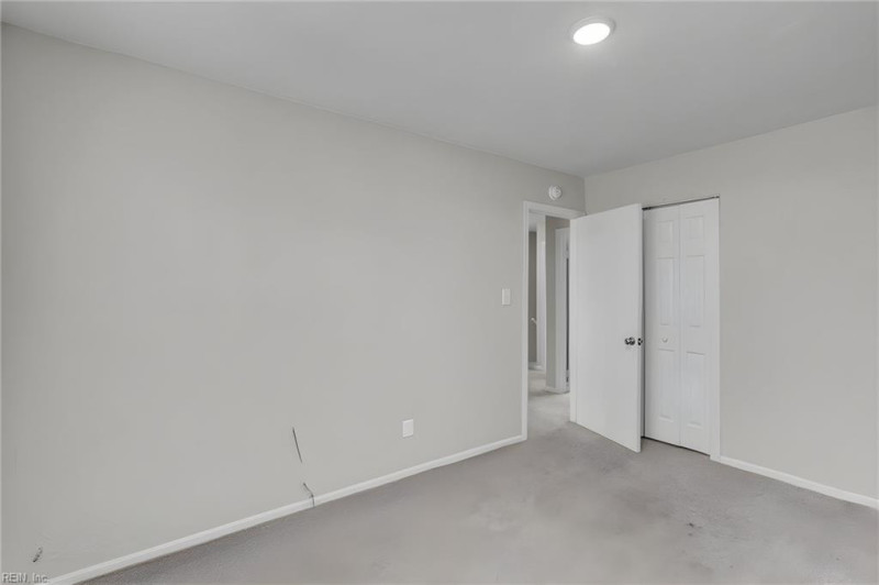 Photo 18 of 35 residential for sale in Virginia Beach virginia