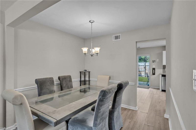 Photo 7 of 35 residential for sale in Virginia Beach virginia