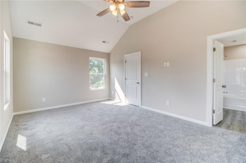 Photo 18 of 29 residential for sale in Suffolk virginia