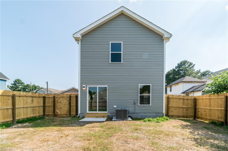 Photo 27 of 29 residential for sale in Suffolk virginia