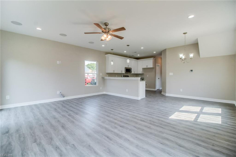 Photo 6 of 29 residential for sale in Suffolk virginia
