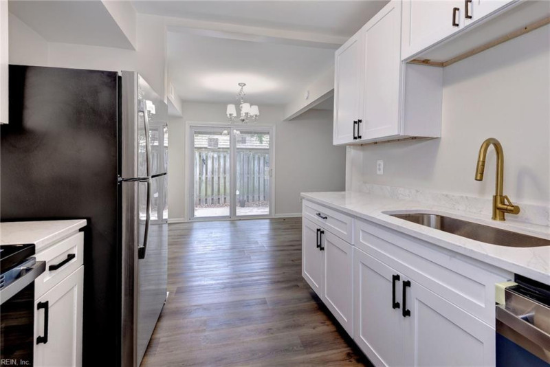Photo 13 of 30 residential for sale in Newport News virginia