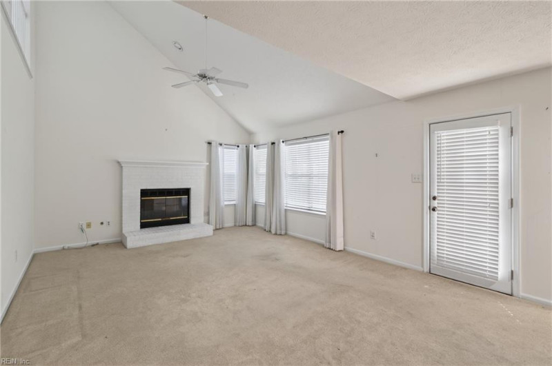 Photo 10 of 21 residential for sale in Newport News virginia