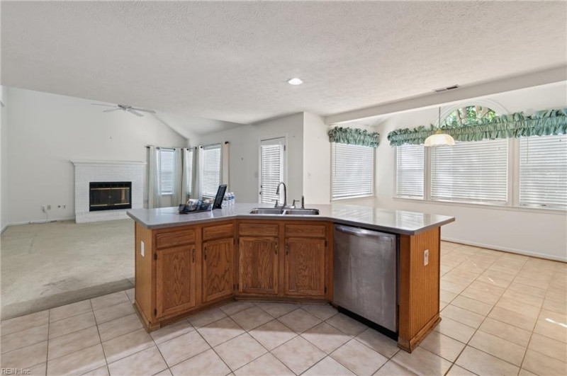 Photo 7 of 21 residential for sale in Newport News virginia