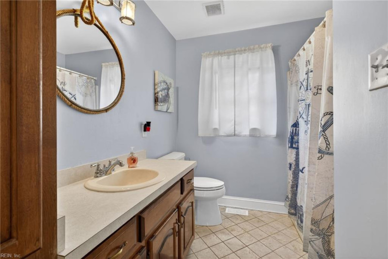 Photo 19 of 46 residential for sale in Chesapeake virginia Photo 19 of 46 residential for sale in Chesapeake virginia