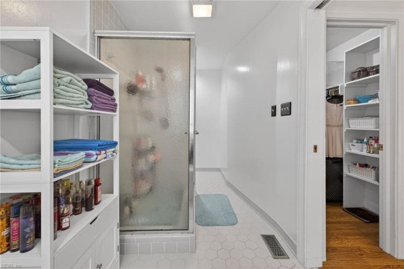 Photo 24 of 46 residential for sale in Chesapeake virginia Photo 24 of 46 residential for sale in Chesapeake virginia