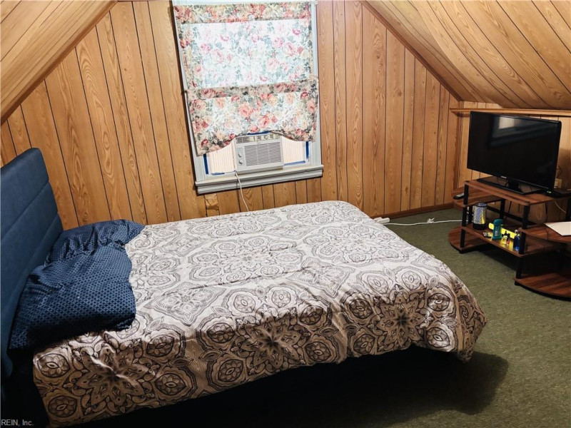 Photo 10 of 14 residential for sale in Portsmouth virginia