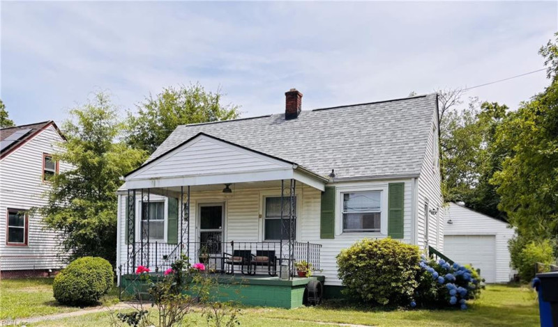 Photo 7 of 14 residential for sale in Portsmouth virginia