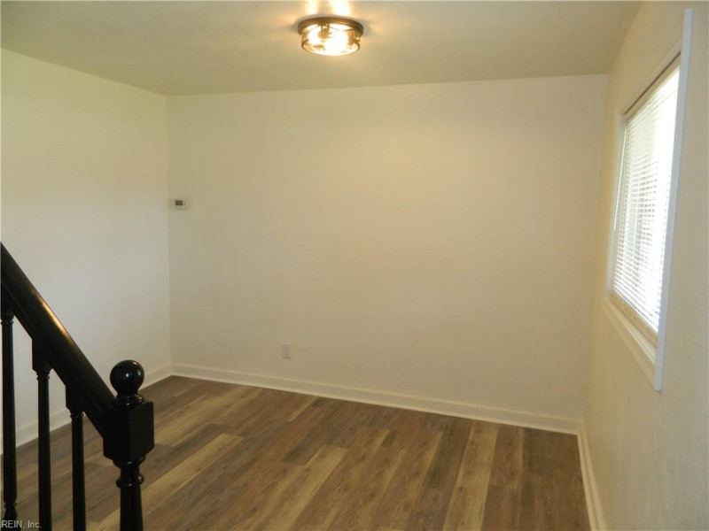 Photo 10 of 18 residential for sale in Virginia Beach virginia