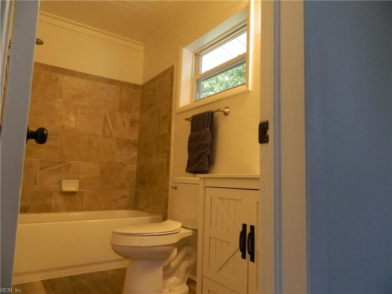 Photo 16 of 18 residential for sale in Virginia Beach virginia