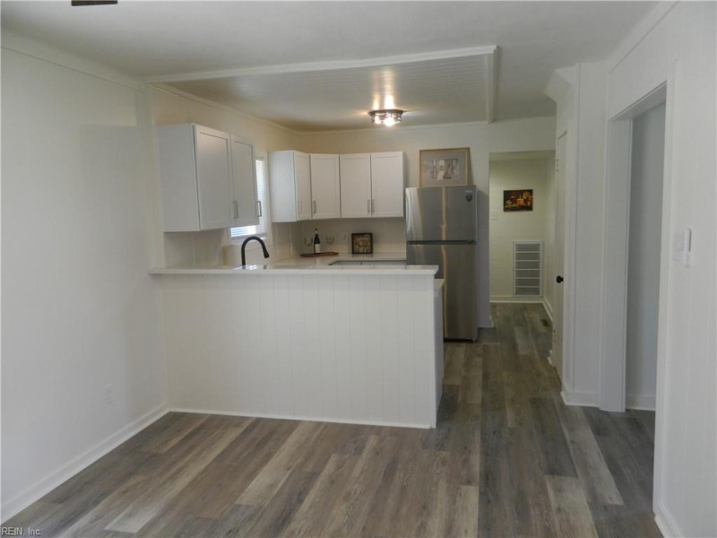 Photo 8 of 18 residential for sale in Virginia Beach virginia