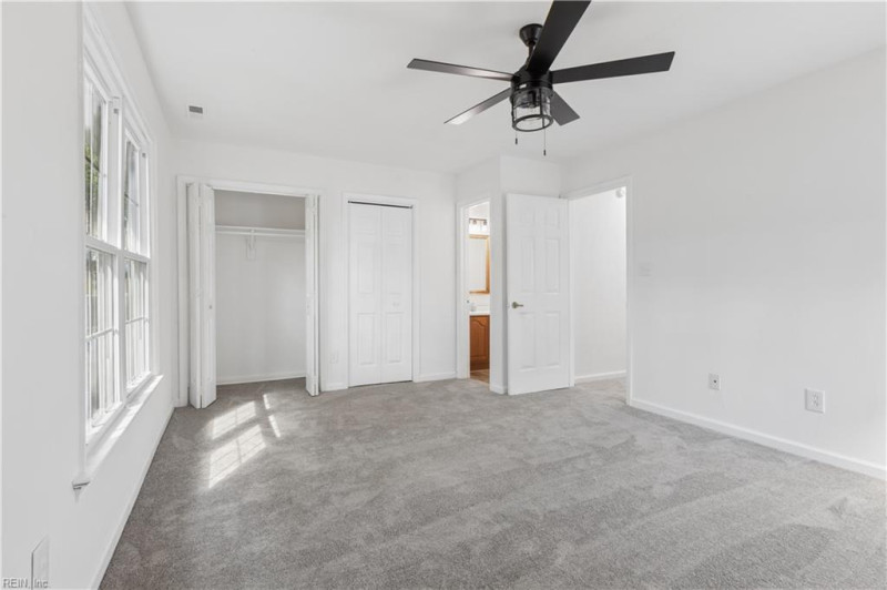 Photo 18 of 29 residential for sale in Hampton virginia
