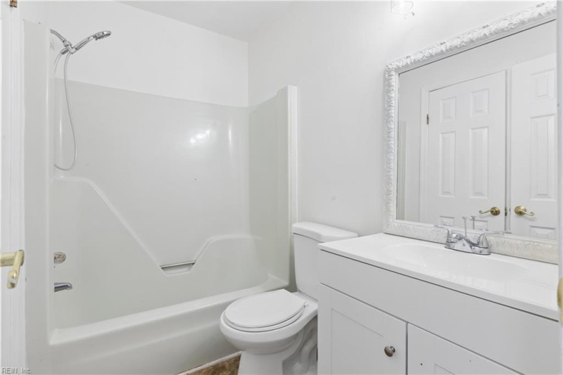 Photo 20 of 29 residential for sale in Hampton virginia