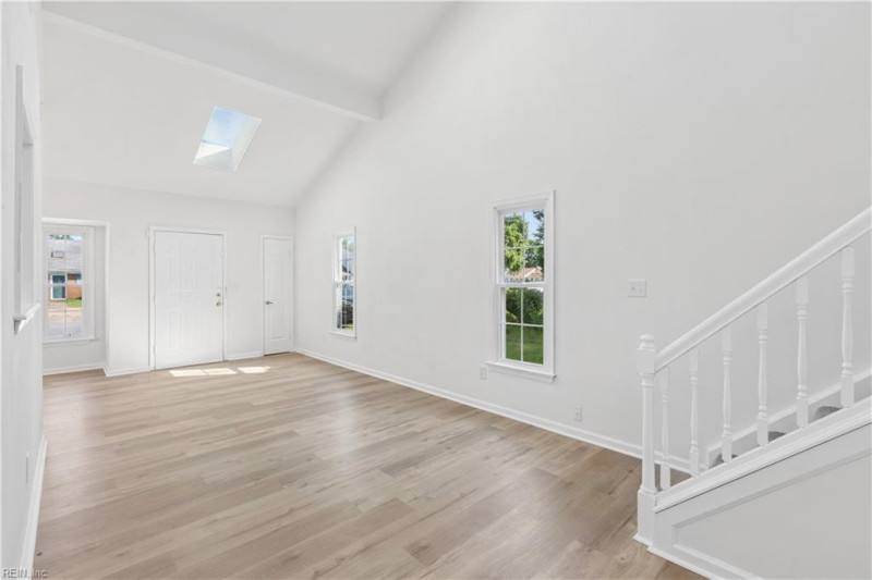 Photo 7 of 29 residential for sale in Hampton virginia