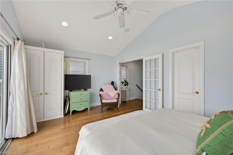 Photo 22 of 37 residential for sale in Norfolk virginia